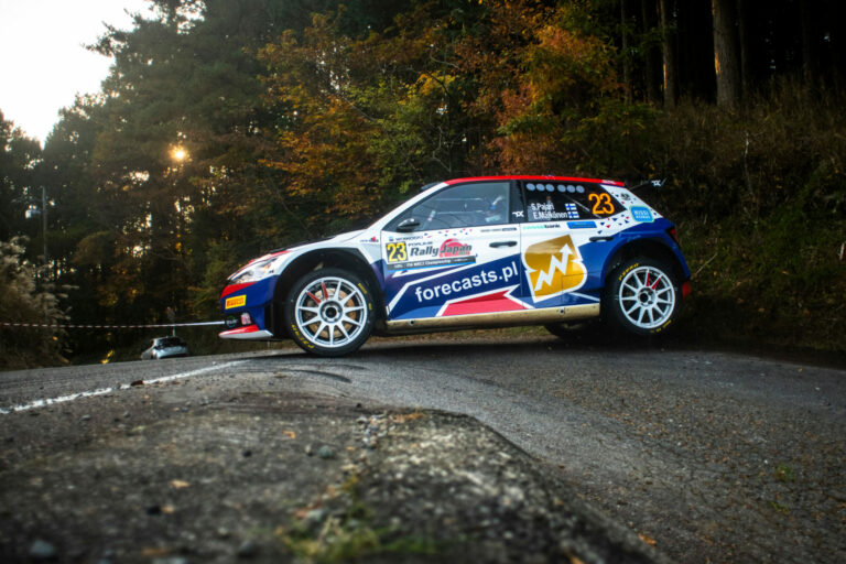 Kiderült, hogy került civil autó a japán gyorsaságira 