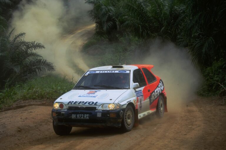 A verseny, ahol napi 14 liter vizet kellett inniuk a versenyzőknek 