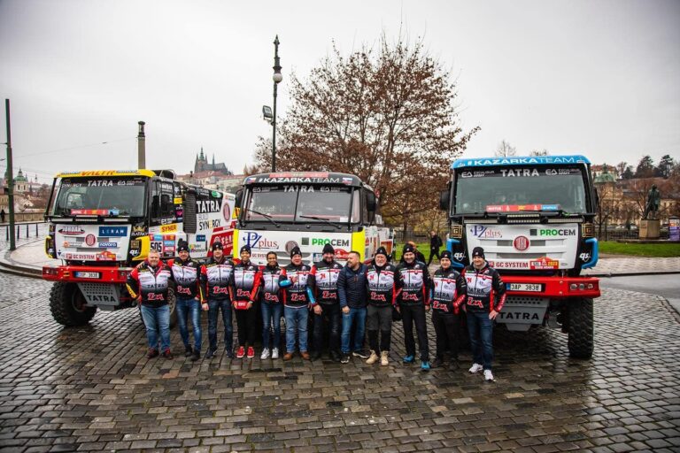 Három Tatra kamion indul a Dakaron