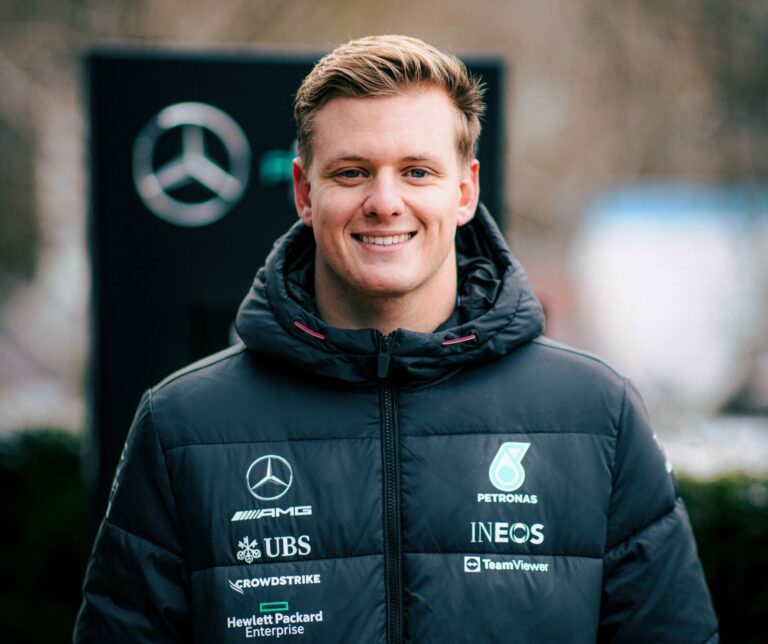 Apja nyomdokaiba lépett Mick Schumacher, itt folytatja Forma-1-es pályafutását