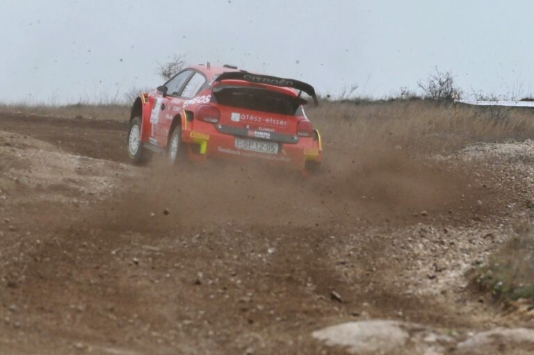 Bútor nagy csatában győzte le Klauszt a Mikulás Rallyn 