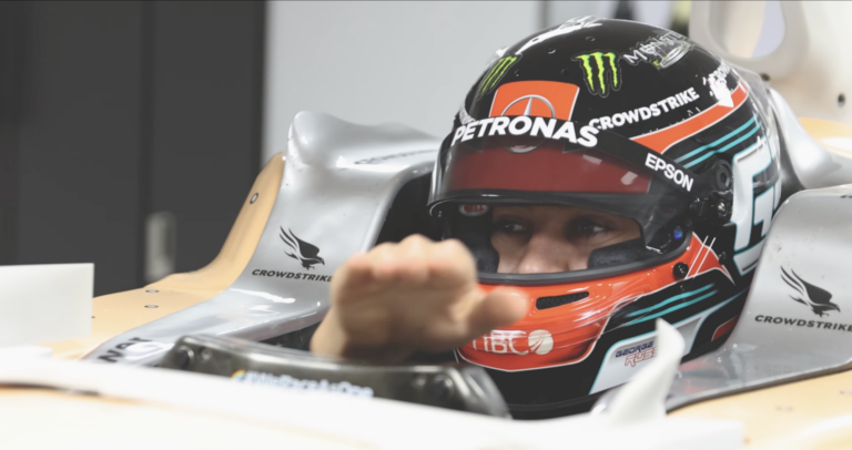 Megpillanthattuk a 2023-as Mercedest; a Ferrari a házi tesztpályáján száguldozik