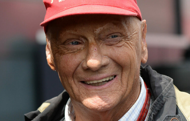 A Mercedes szép gesztussal tette a csapat mindennapjainak részévé Laudát