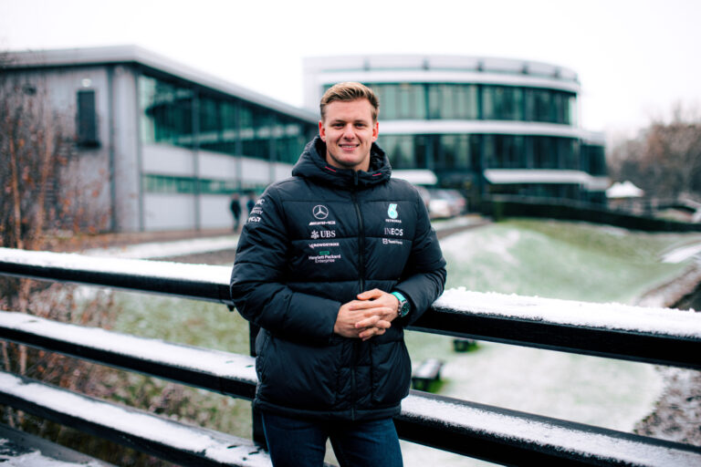 Fény derült Mick Schumacher titkos tesztjére a Mercedesszel