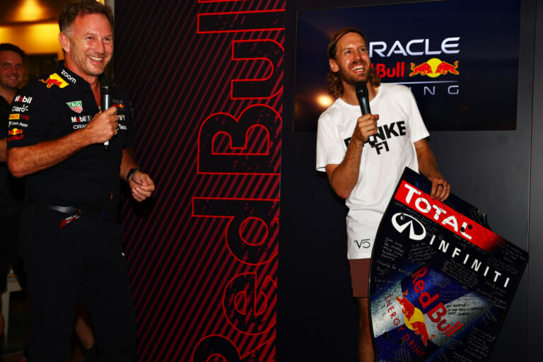 Vettel, a bárányokkal suttogó? – elképesztő sztorit osztott meg volt pilótájáról a Red Bull csapatfőnöke