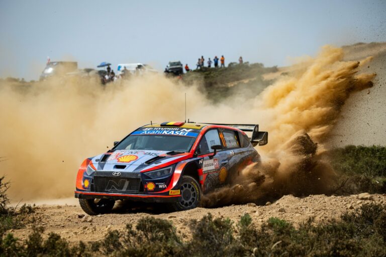 Neuville nevetségesnek tartja, a nemzeti bajnokságok profitálhatnak belőle 