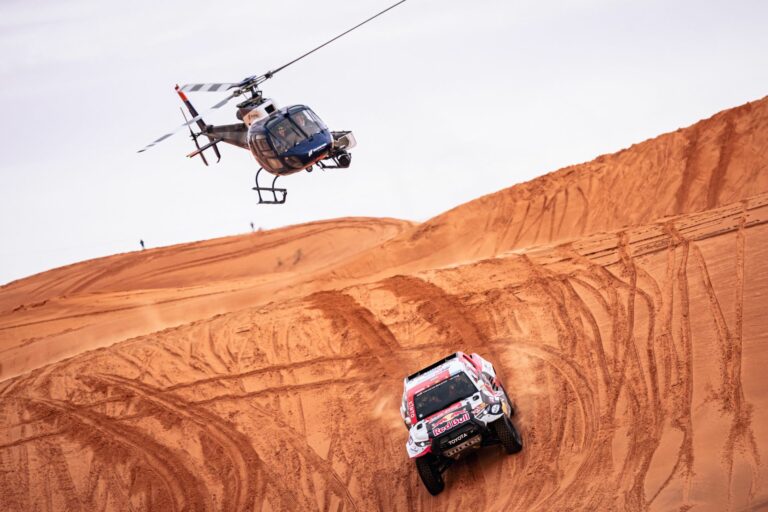 Tovább nehezítenek a Dakar maratoni szakaszán
