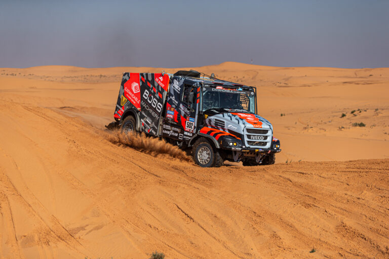 Janus Van Kasteren nyert a Dakar kilencedik szakaszán, Kovácsék remekül kezdtek