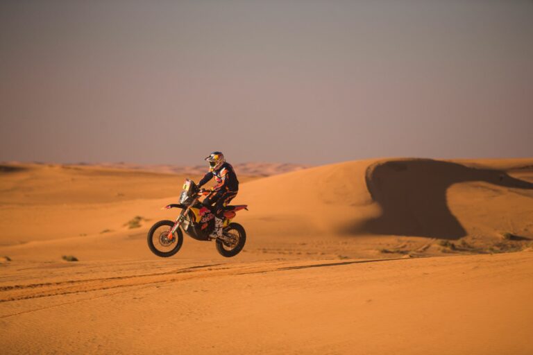 A motorosoknak törölték a Dakar hetedik szakaszát