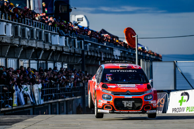 Kibeszélő Csomós Mixivel és Nagy Atival