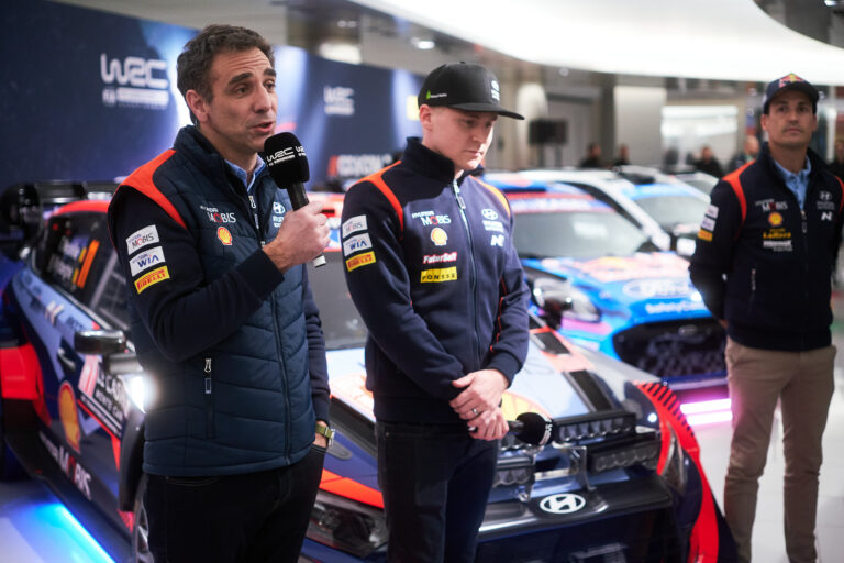 Így rázná gatyába a Hyundait Cyril Abiteboul