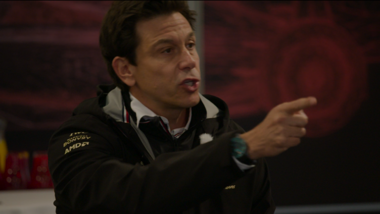 „Kib***ott kabaré” – így esett egymásnak a Mercedes és a Red Bull főnöke