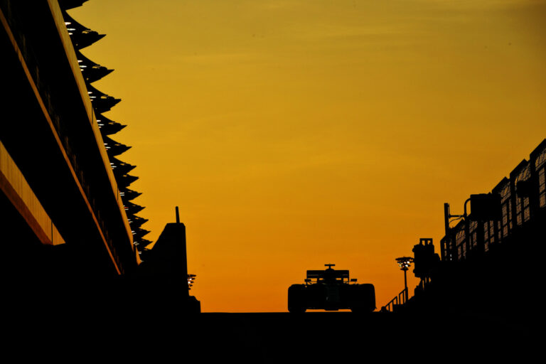 Újabb 2023-as F1-es autóról hullt le a lepel (képek)