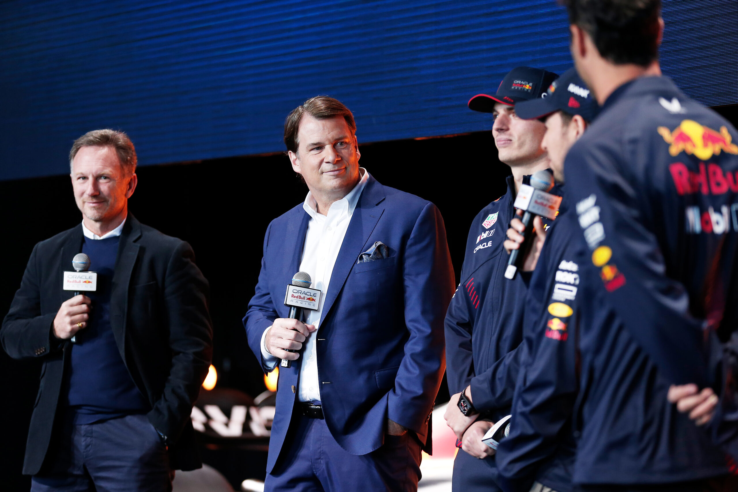 Forma-1, Christian Horner, Jim Farley, Max Verstappen, Sergio Pérez, Daniel Ricciardo, Red Bull Ford bemutató 2023