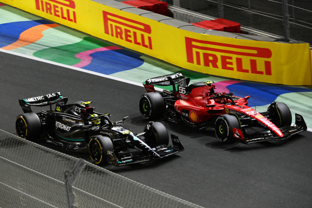 Lewis Hamilton, Mercedes, Carlos Sainz, Ferrari, Szaúd-arábiai Nagydíj
