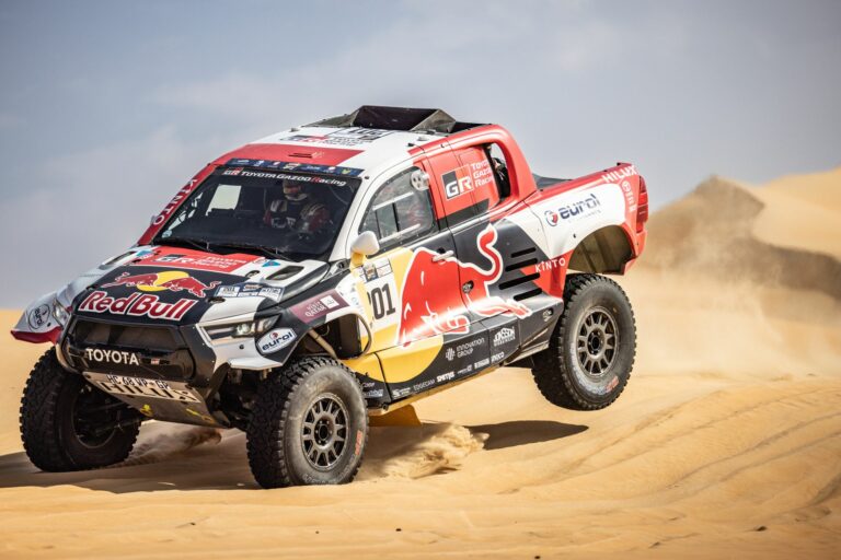 Al-Attiyah ma is nyert de nagy bajban van