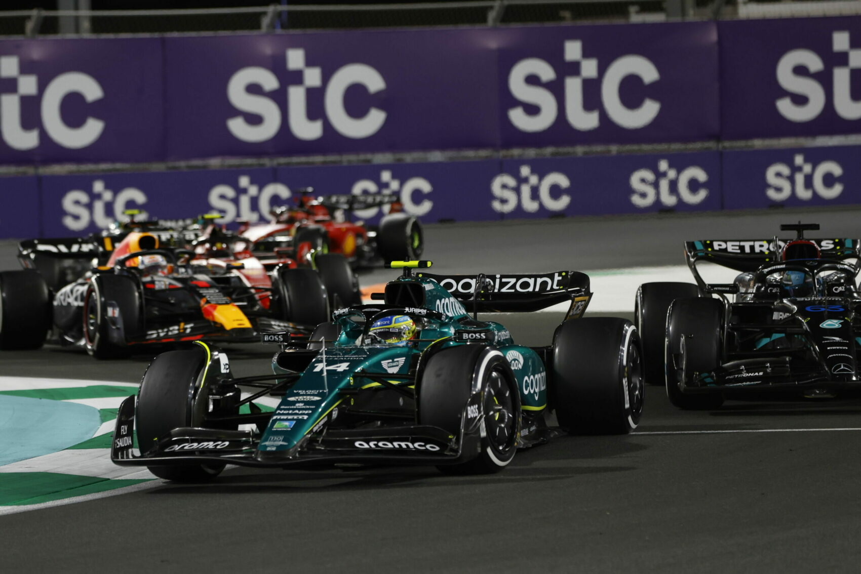 Forma-1, Fernando Alonso, Aston Martin, George Russell, Mercedes, Max Verstappen, Red Bull, Szaúd-arábiai Nagydíj 2023, futam
