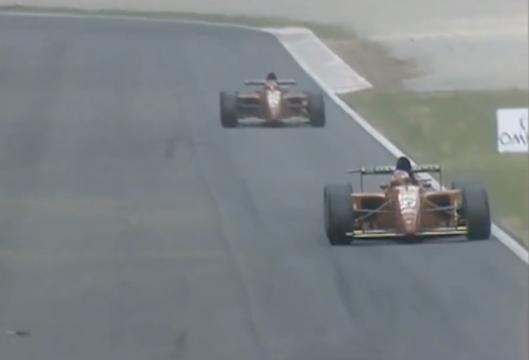 A Ferrari 1995-ös monzai drámáját idézte a McLaren dzsiddai balszerencséje (videó)