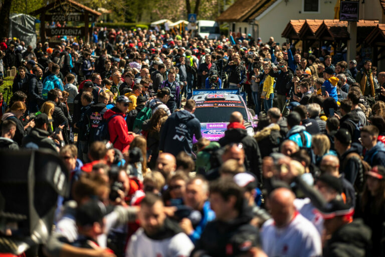Millener szerint jó ötlet a hangmodul beépítése