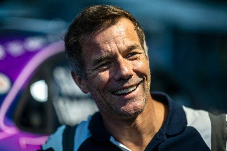 Loeb rajthoz az áll az Azori-szigeteken