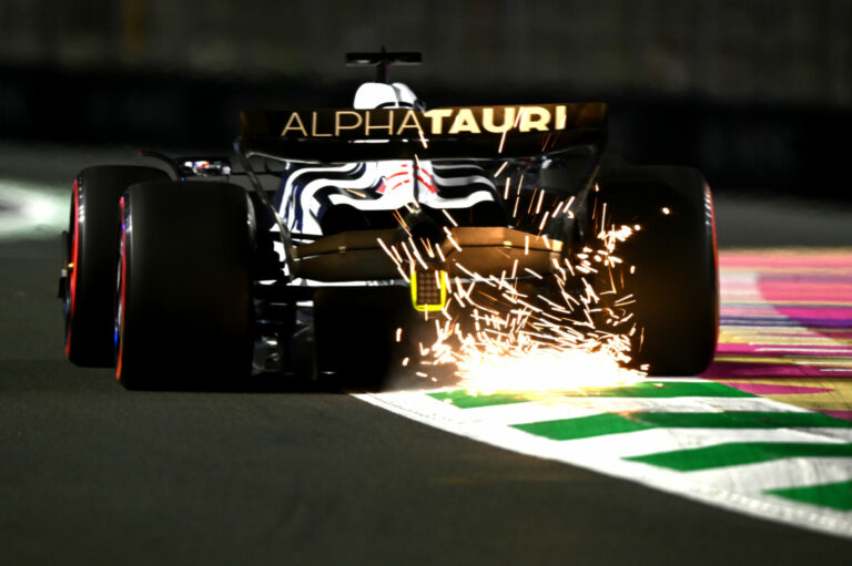 Máris megkapta az utolsó figyelmeztetést az F1 alulteljesítő újonca