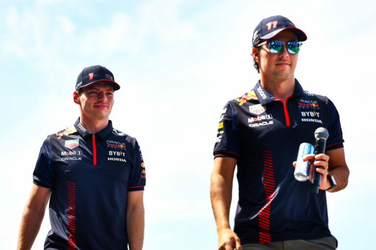 Hiába lesz ott Verstappen sarkában, a Red Bull akkor is ki fogja rúgni Pérezt?