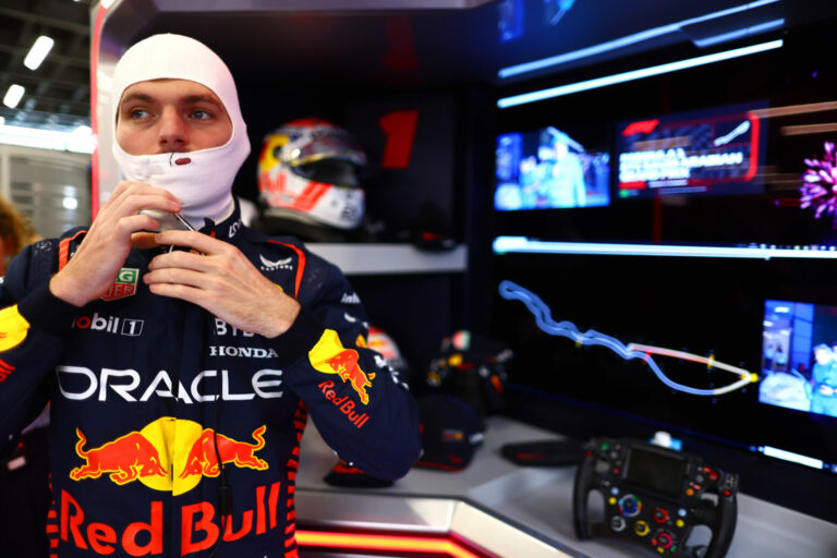 Verstappen történelmet írhatna ma, ha 15 éve Alonso nem győzött volna csalással