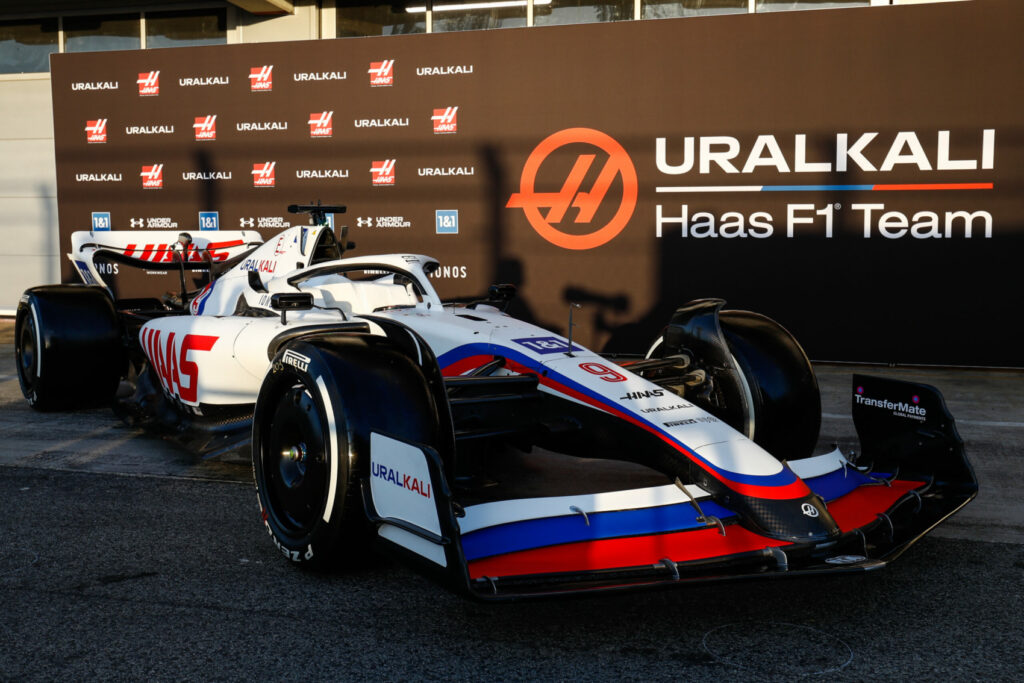 Haas F1, VF-22, Barcelona, bemutató, Uralkali