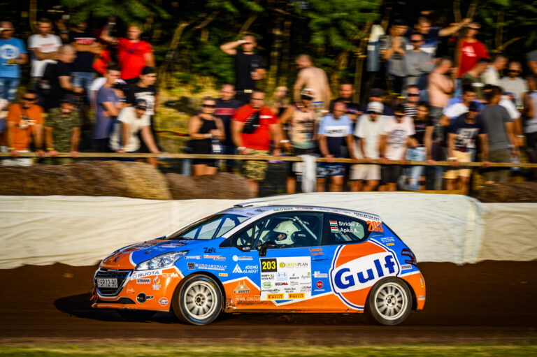 Strider Zoltán kilenc év után vált navigátort