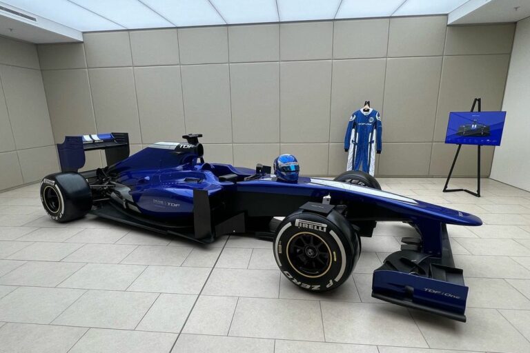 Zseniális ötlet, átlagemberekre szabott F1-es autókat kínál egy cég