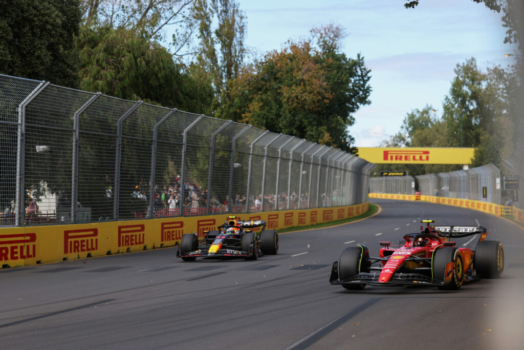 Carlos Sainz, Ferrari, Sergio Pérez, Red Bull, Ausztrál Nagydíj