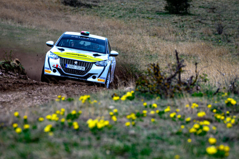 Bertalan Márton a Peugeot Kupa 10. futamgyőztese