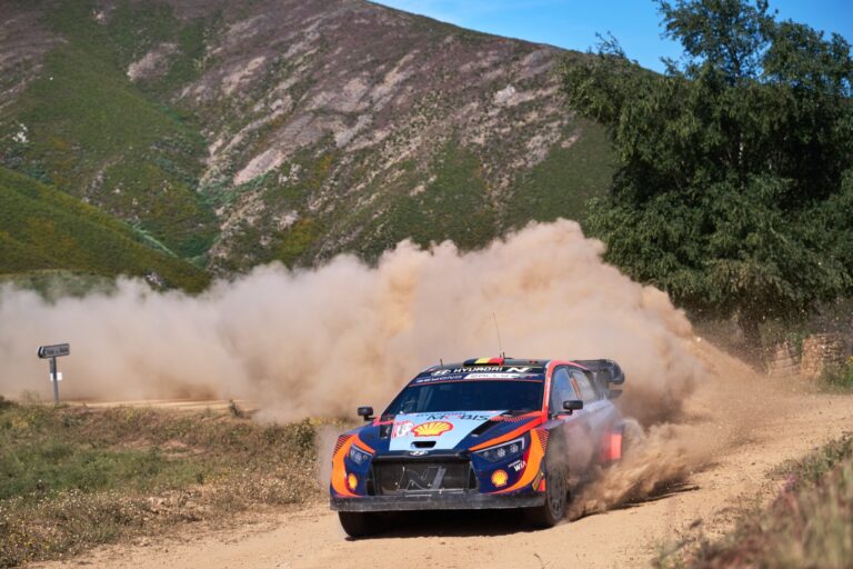Neuville: Szardínián nem esünk a Portugál Rallyn elkövetett hibába 