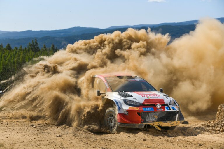 Defektek, totálkár, műszaki hibák – Ilyen volt az idei Portugál Rally (videó)
