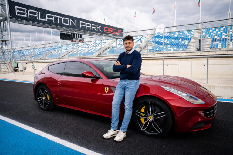 Így száguldott Fisichella egy Ferrarival a Balaton Park Circuiten (videó)