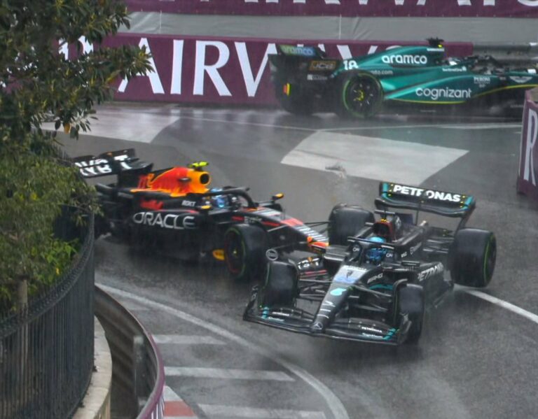 Alonso és az Aston Martin elszalasztotta az esélyt a győzelemre a monacói esőkáoszban