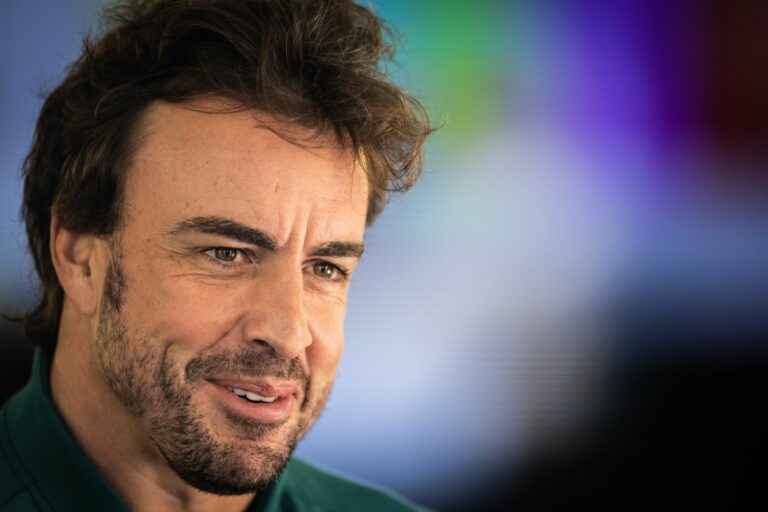 Közel ezer lóerős szörnyeteg tervezésében vállal aktív szerepet Fernando Alonso (kép)