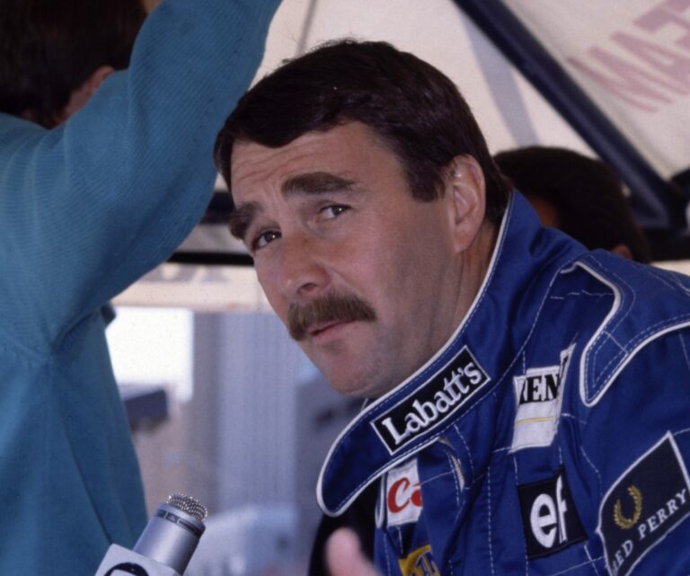 Mansell legyőzte Schumachert, majd lehülyézett és pszichiáterhez küldött egy újságírót