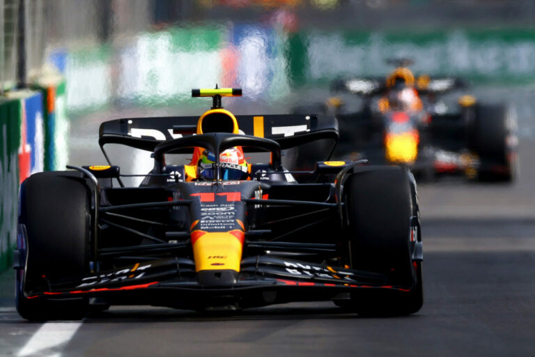 Verstappen rossz döntése hajszolta a győzelmébe kerülő kiállásba a Red Bullt