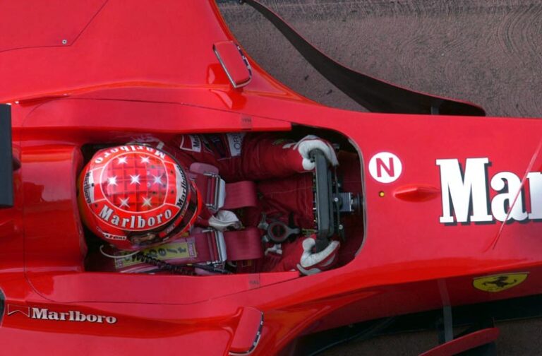 27 millió forintot érő történelmi relikvia eladó Schumacher első ferraris bajnoki évéből