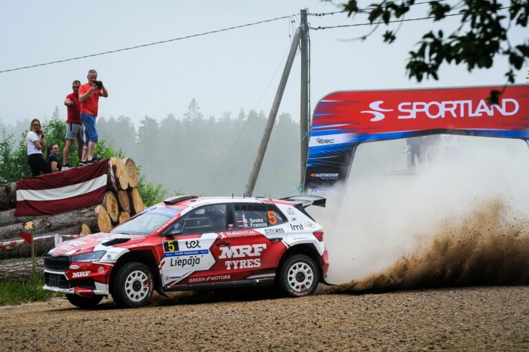 Sesks ott folytatta a Liepaja Rallyn szombaton, ahol 2022-ben abbahagyta