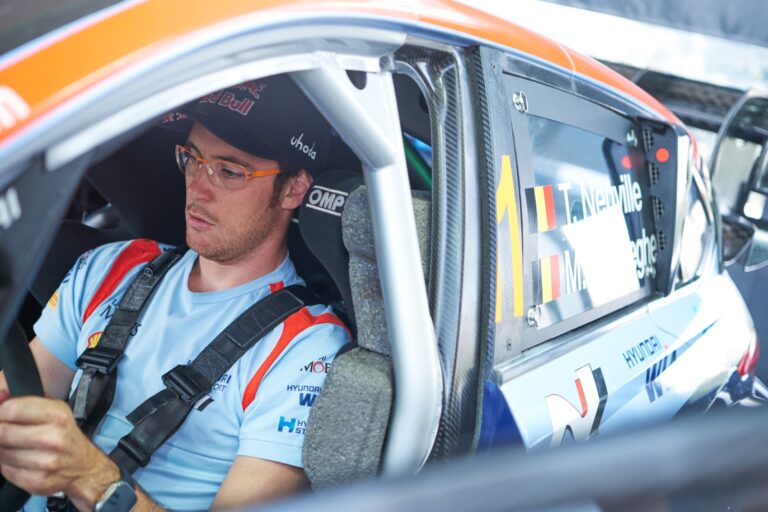 Neuville komolyan átalakítaná a WRC futamokat