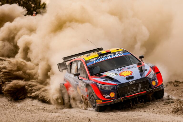 Neuville: Nyerni megyünk Kenyába, ezért az utolsó méterekig koncentrálni kell