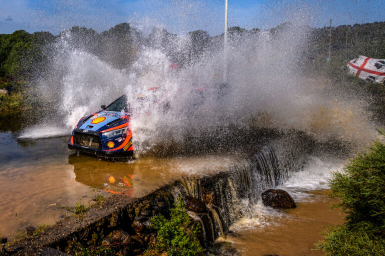Szardínia Rally: Thierry Neuville és a Hyundai első idei sikerét aratta