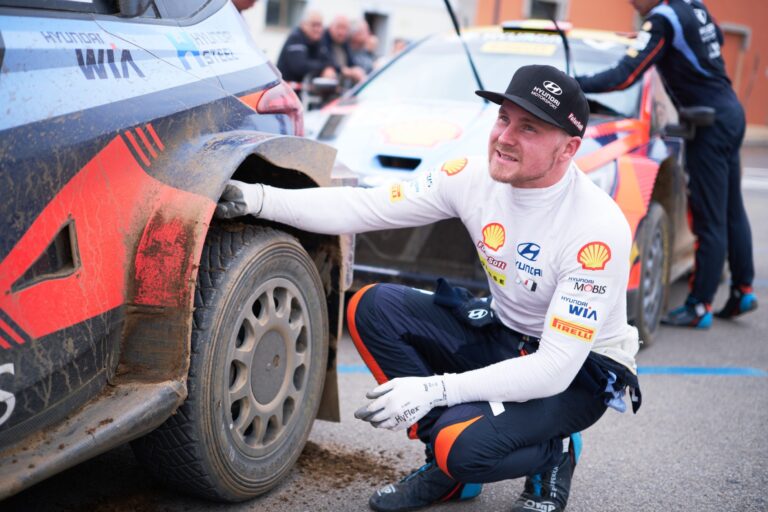 Lappi: Hatalmas kihívás volt 12 lágy gumival versenyezni Szardínián