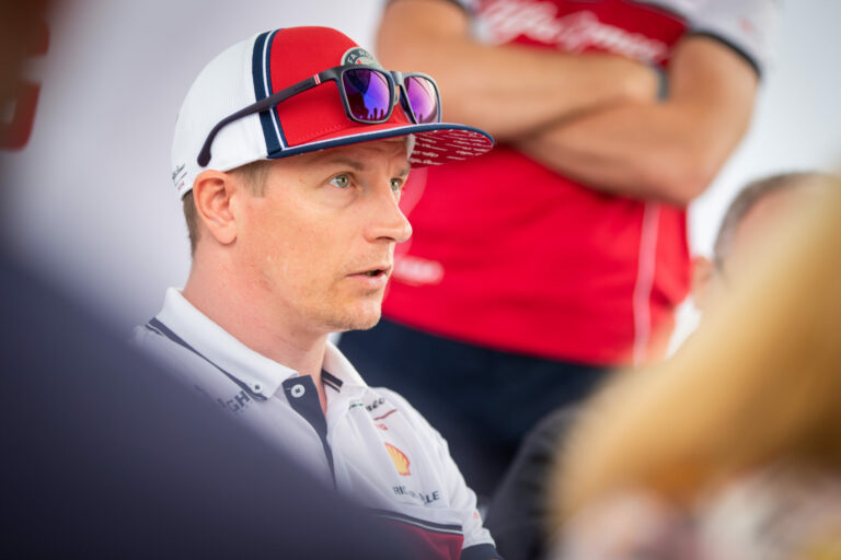 Betörés, sztriptíz és bosszú részegen, és még számtalan kaland – 44 éves lett Kimi Räikkönen