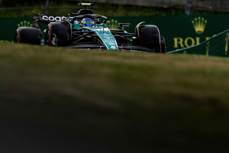 Soha korábban nem hajtottak végre olyan bravúrt az F1-ben, ami Alonsónak idén összejött