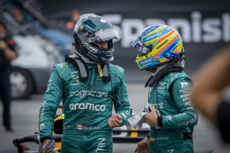 Komoly dilemma elé állíthatja saját fia az F1 idei meglepetéscsapatának tulajdonosát
