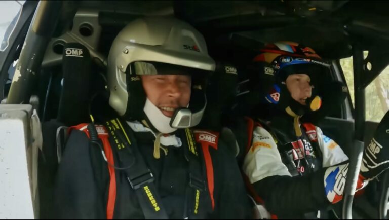 Mika Häkkinen csukott szemmel rettegett a ralivilágbajnok mellett (videó)