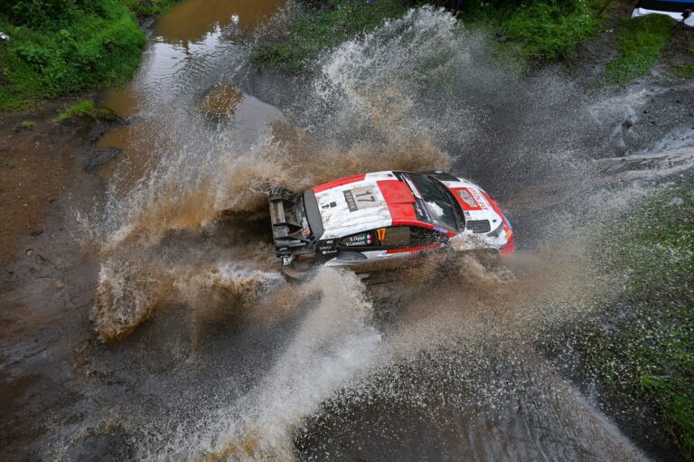 Toyota dominancia a kenyai mocsárjárásban